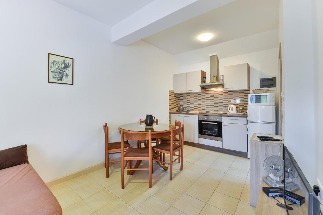 Appartement By The Sea - 20037
